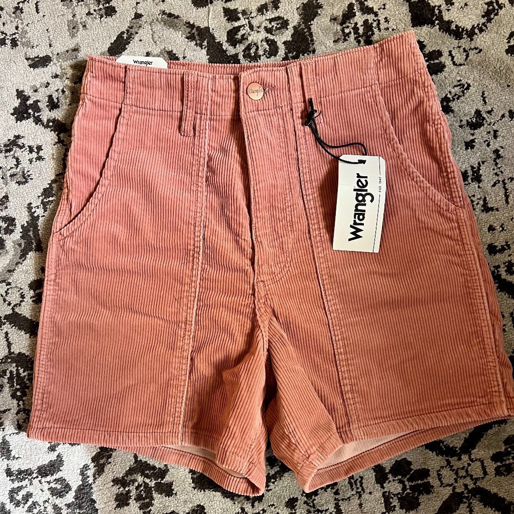 NWT Wrangler Dusty Pink Corduroy Mid Thigh Shorts Size 24 Urban Outfitters